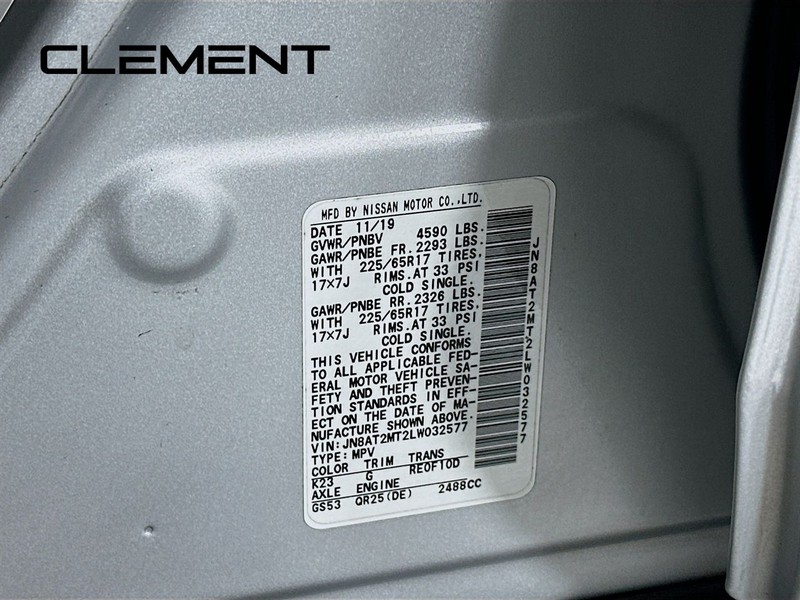 Nissan Rogue Vehicle Full-screen Gallery Image 34