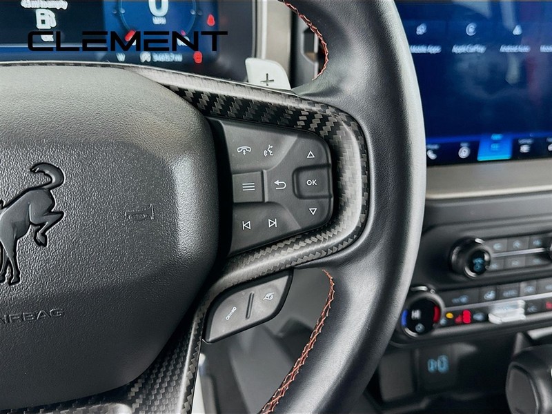 Ford Bronco Vehicle Full-screen Gallery Image 16