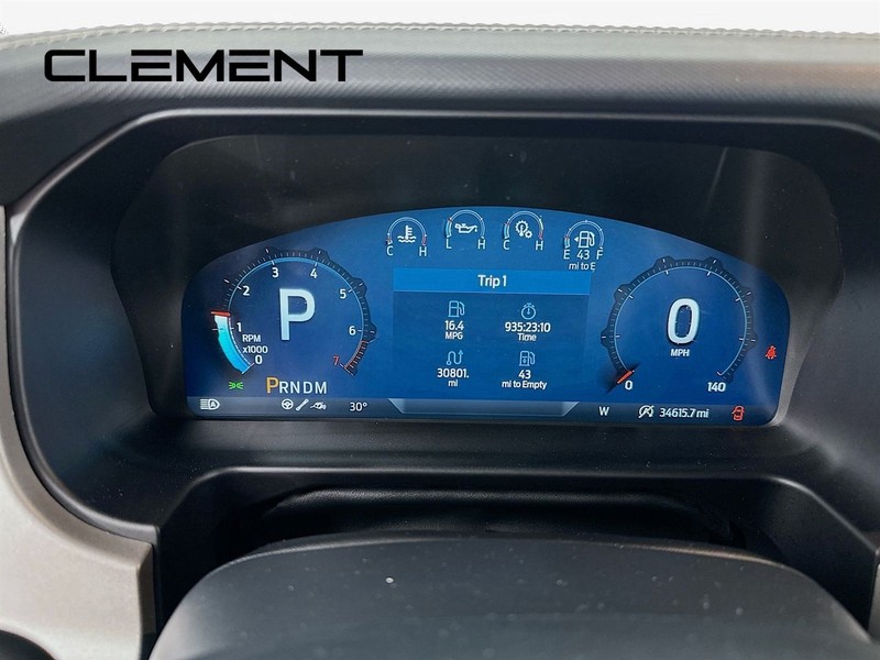 Ford Bronco Vehicle Full-screen Gallery Image 18