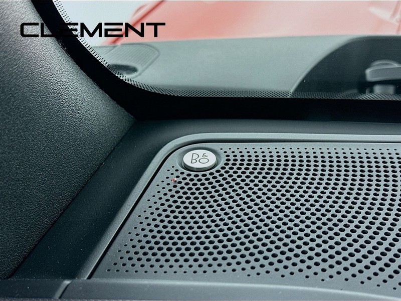 Ford Bronco Vehicle Full-screen Gallery Image 26