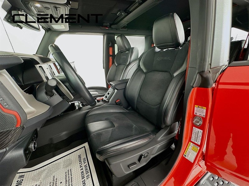 Ford Bronco Vehicle Full-screen Gallery Image 30