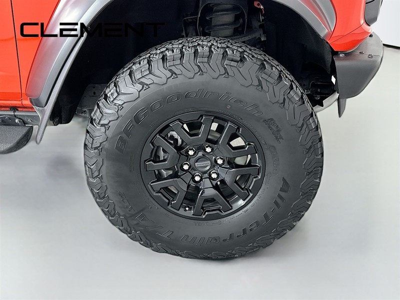 Ford Bronco Vehicle Full-screen Gallery Image 36