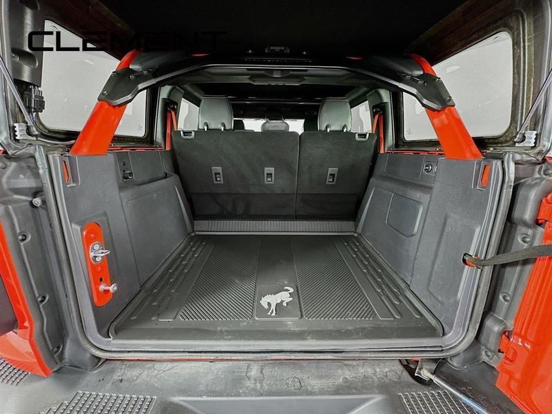 Ford Bronco Vehicle Full-screen Gallery Image 37