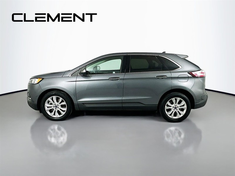 Ford Edge Vehicle Full-screen Gallery Image 4