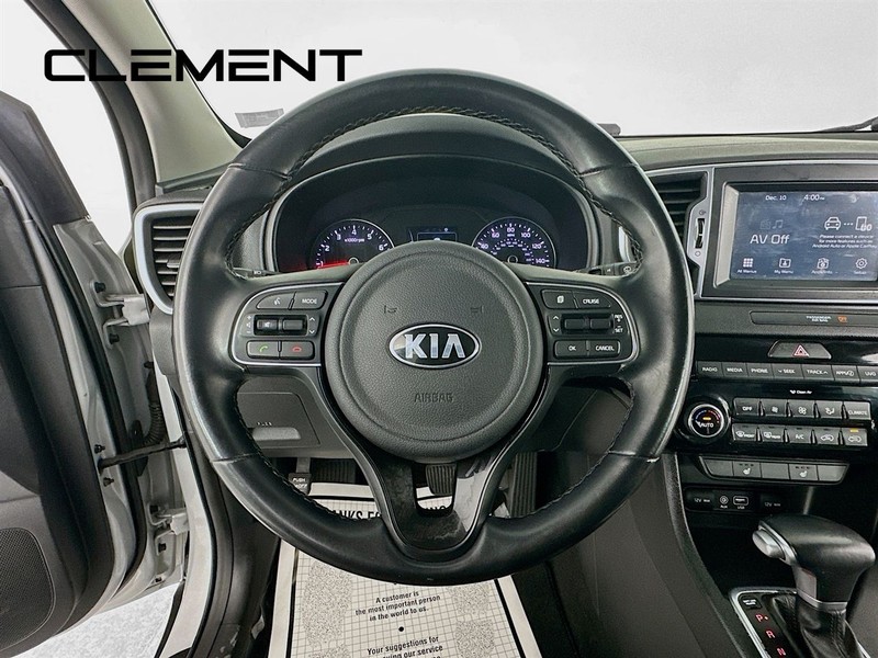 Kia Sportage Vehicle Full-screen Gallery Image 14