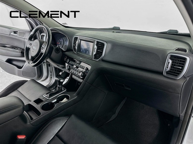 Kia Sportage Vehicle Full-screen Gallery Image 33