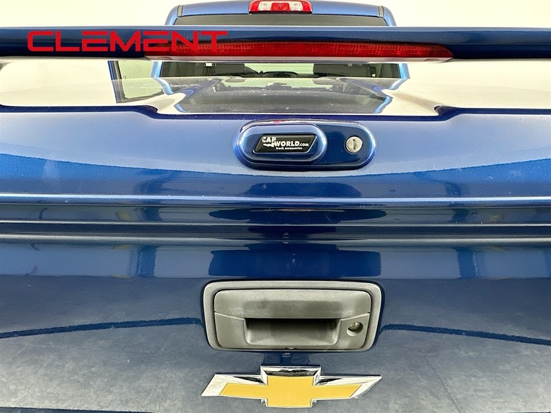 Chevrolet Silverado 1500 Vehicle Full-screen Gallery Image 10