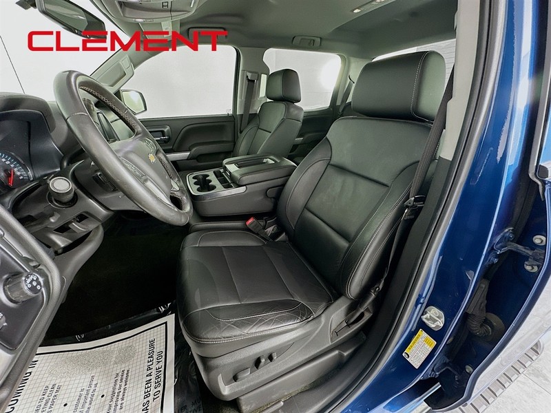 Chevrolet Silverado 1500 Vehicle Full-screen Gallery Image 29