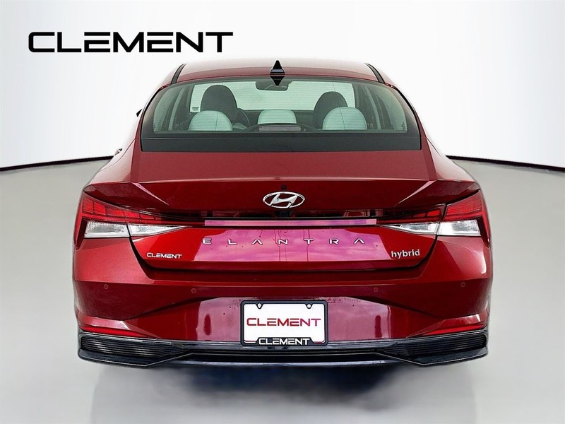 Hyundai Elantra Hybrid Vehicle Full-screen Gallery Image 6