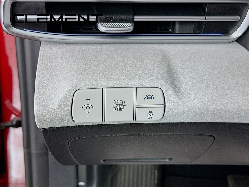 Hyundai Elantra Hybrid Vehicle Full-screen Gallery Image 11