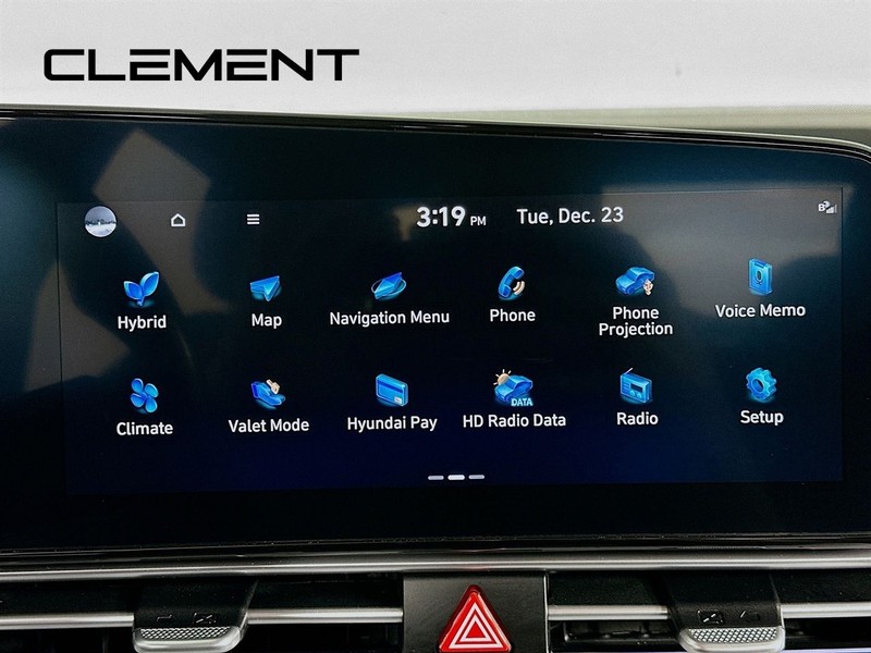 Hyundai Elantra Hybrid Vehicle Full-screen Gallery Image 18