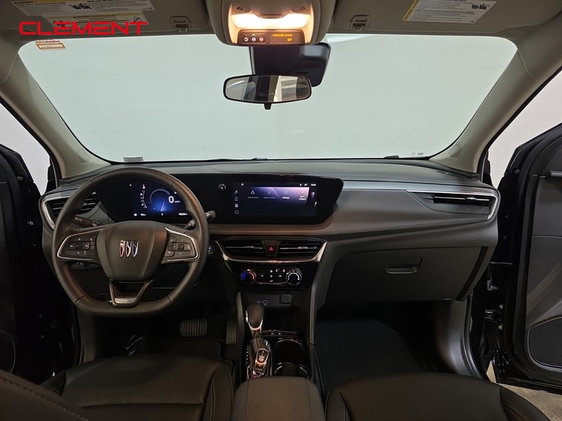 Buick Encore GX Vehicle Full-screen Gallery Image 10