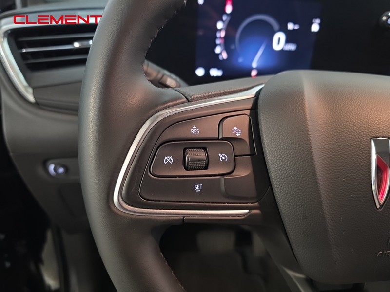 Buick Encore GX Vehicle Full-screen Gallery Image 13