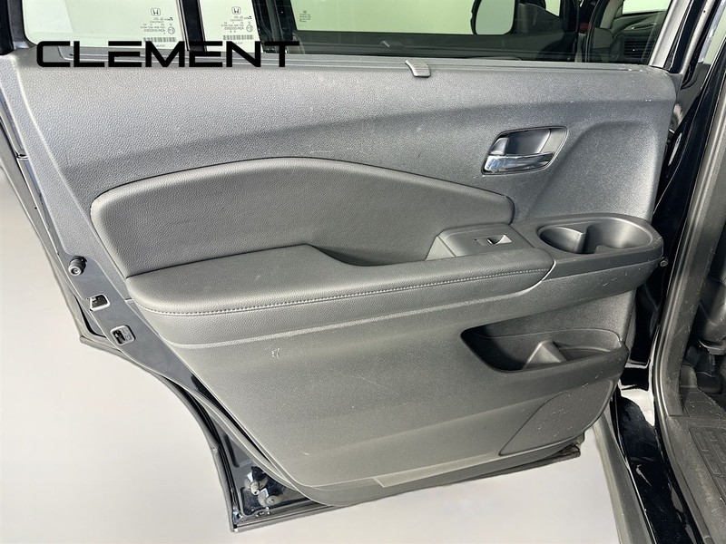 Honda Pilot Vehicle Full-screen Gallery Image 31