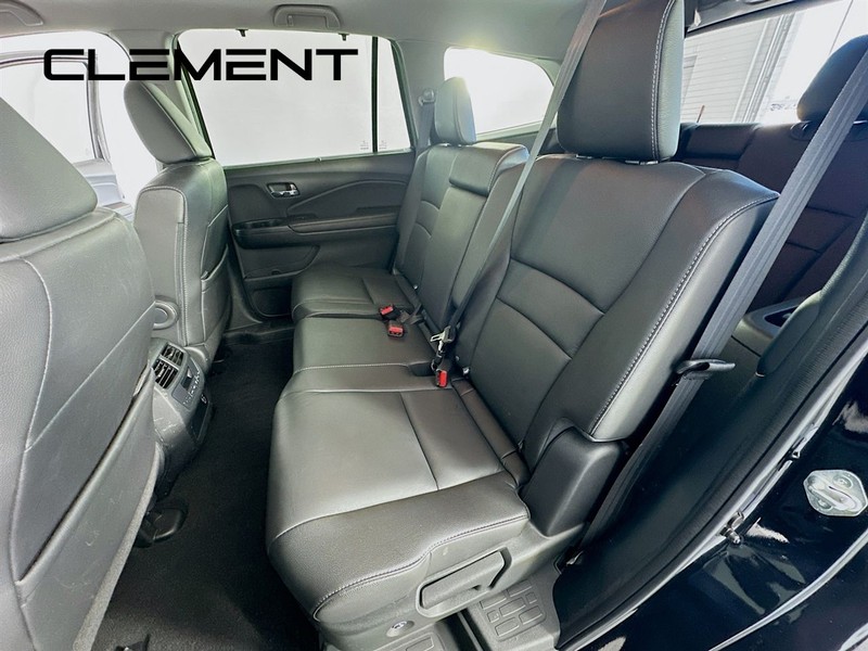 Honda Pilot Vehicle Full-screen Gallery Image 32