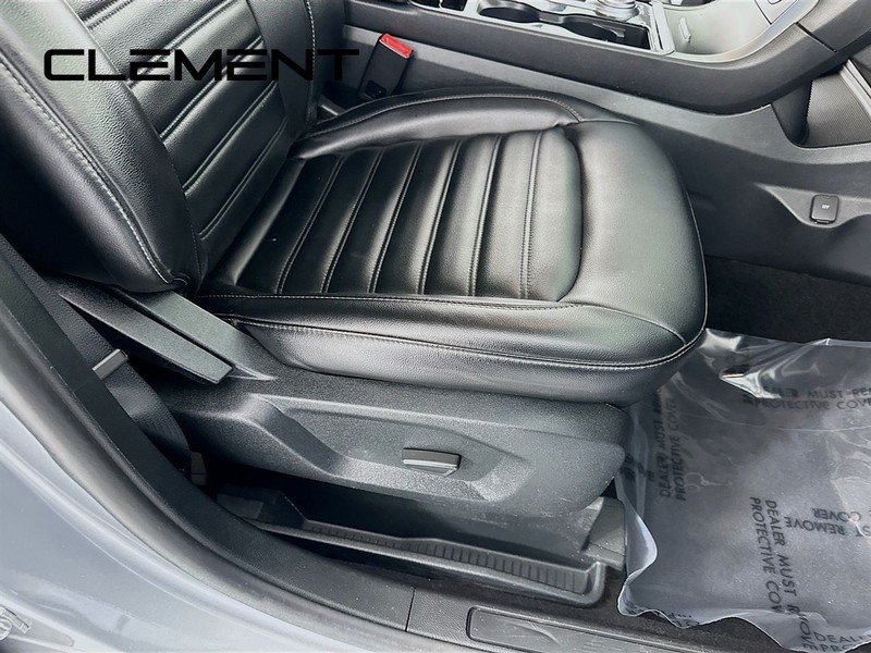 Ford Edge Vehicle Full-screen Gallery Image 30