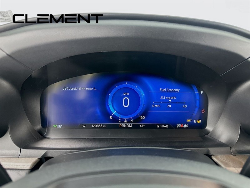 Ford Explorer Vehicle Image 18