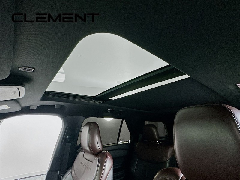 Ford Explorer Vehicle Image 26