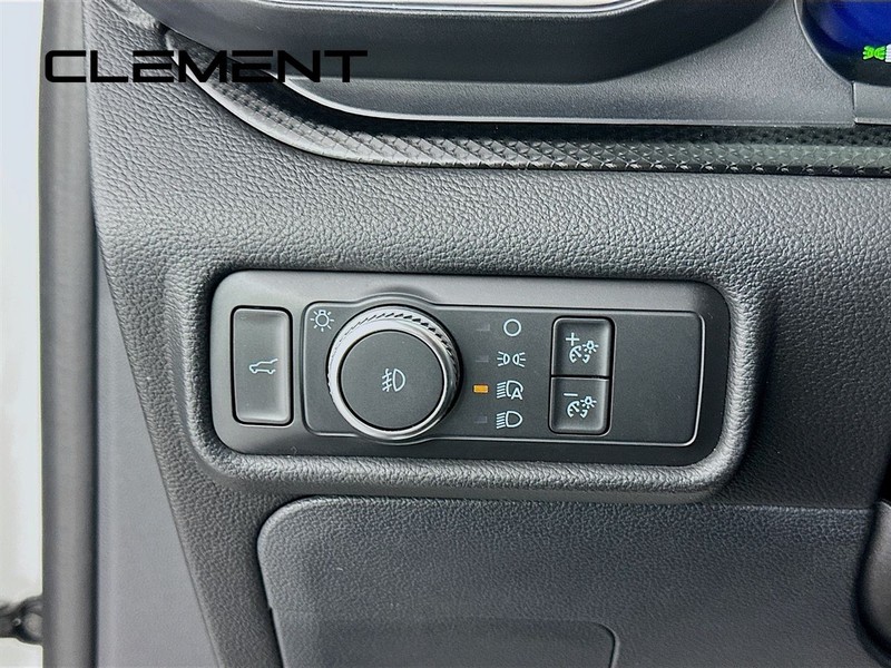 Ford Explorer Vehicle Image 12