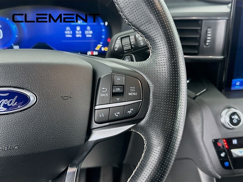 Ford Explorer Vehicle Image 16