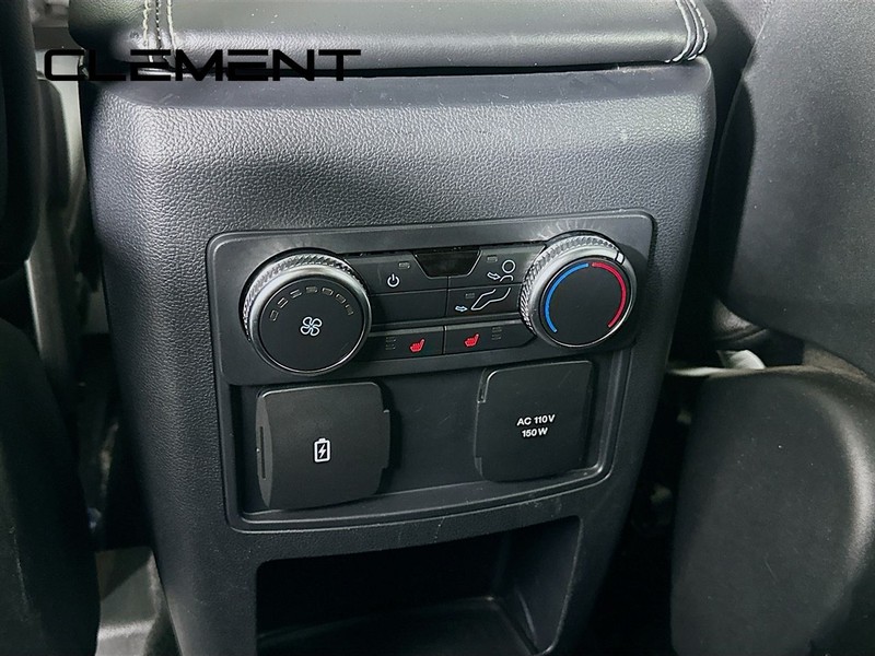 Ford Explorer Vehicle Image 35