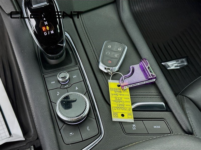 Cadillac XT5 Vehicle Image 24