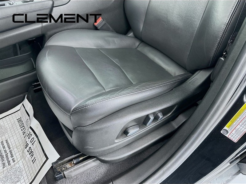 Cadillac XT5 Vehicle Image 30