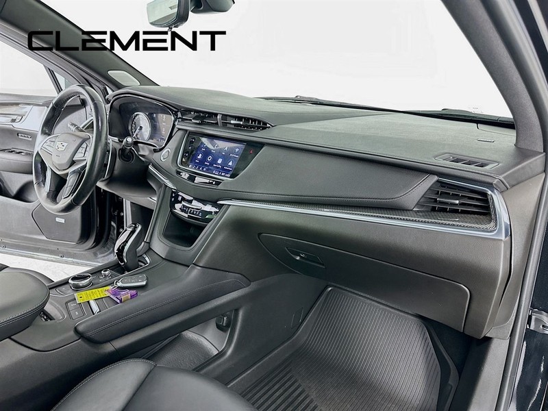 Cadillac XT5 Vehicle Image 35