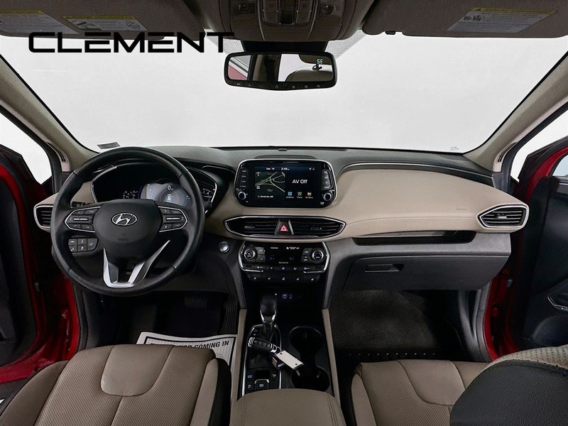 Hyundai Santa Fe Vehicle Full-screen Gallery Image 11