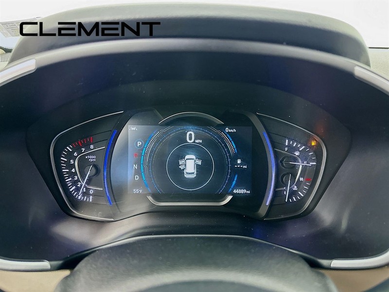 Hyundai Santa Fe Vehicle Full-screen Gallery Image 18