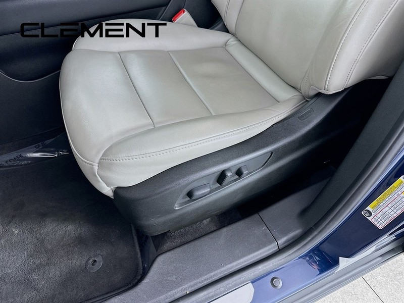 Cadillac XT4 Vehicle Image 29