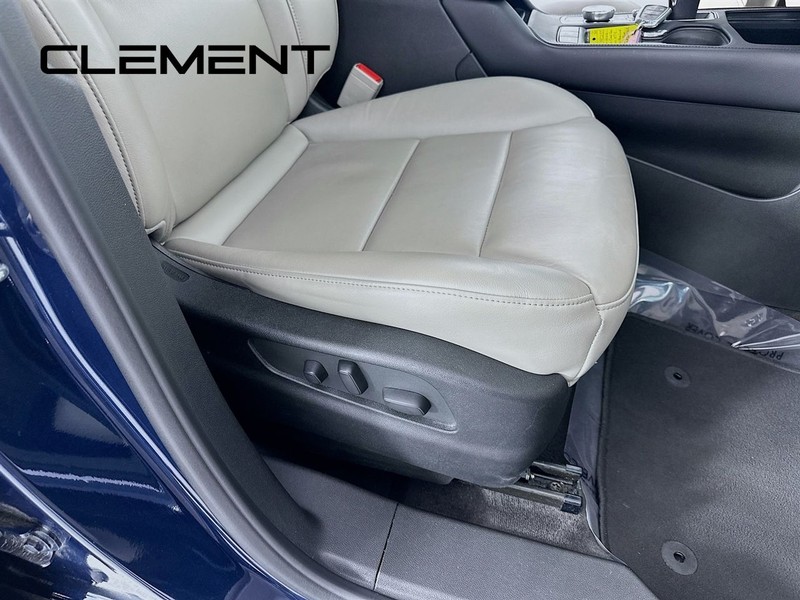 Cadillac XT4 Vehicle Image 34