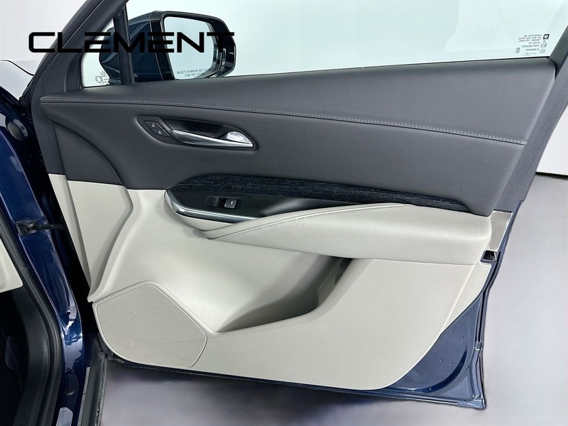 Cadillac XT4 Vehicle Image 36