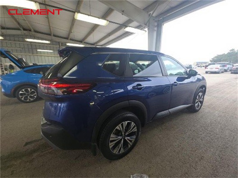 Nissan Rogue Vehicle Image 02