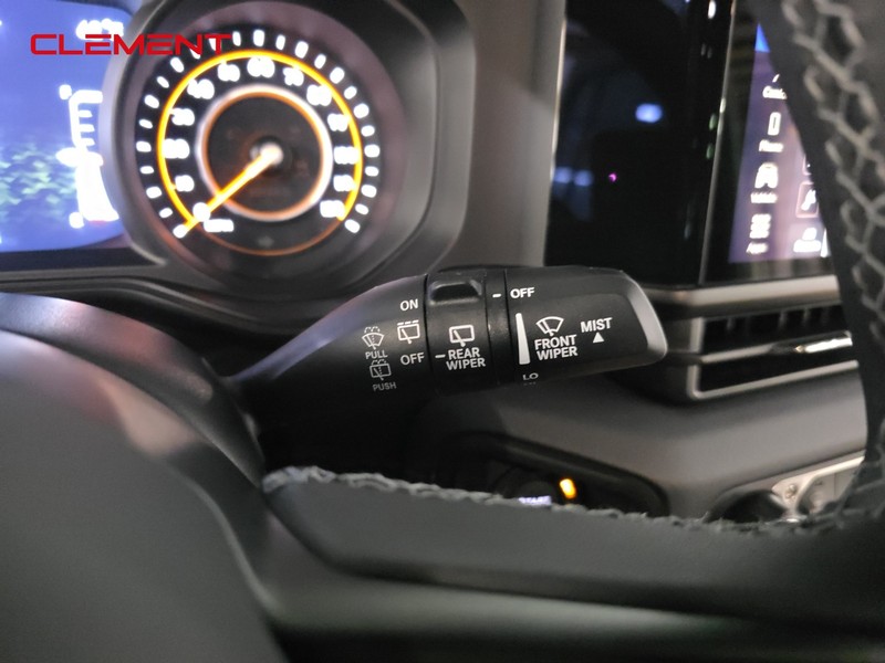 Jeep Wrangler Vehicle Full-screen Gallery Image 15