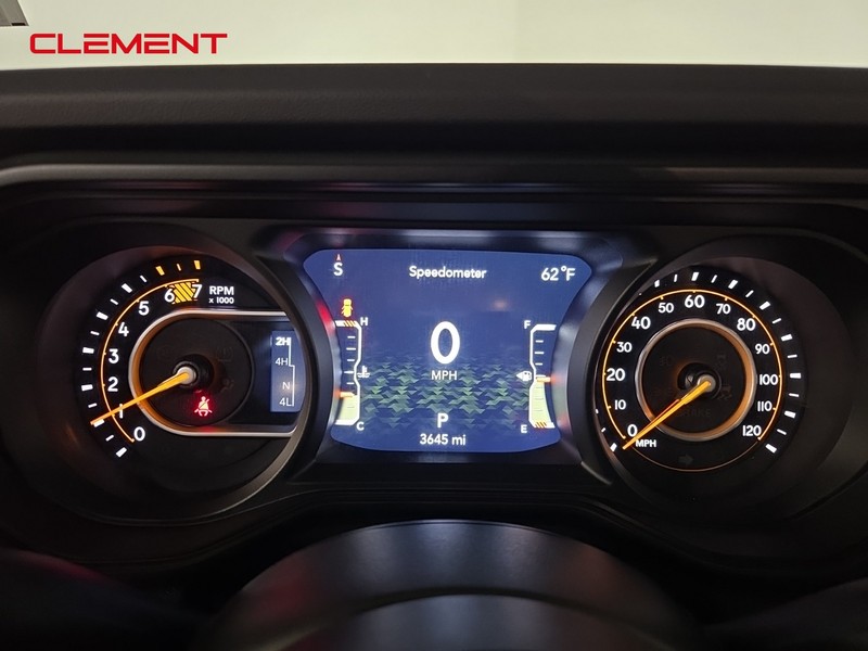 Jeep Wrangler Vehicle Full-screen Gallery Image 16