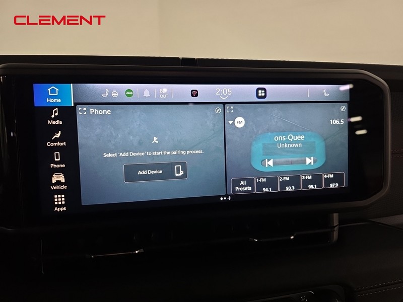 Jeep Wrangler Vehicle Full-screen Gallery Image 17