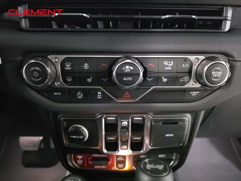 Jeep Wrangler Vehicle Full-screen Gallery Image 20