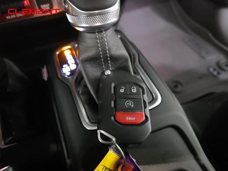 Jeep Wrangler Vehicle Full-screen Gallery Image 21