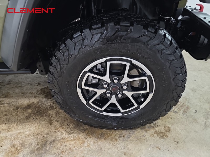 Jeep Wrangler Vehicle Full-screen Gallery Image 32