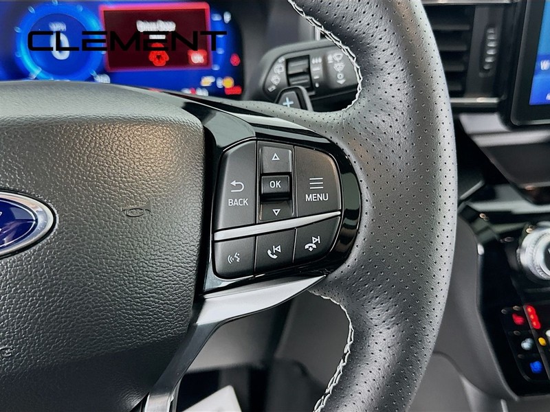 Ford Explorer Vehicle Image 16