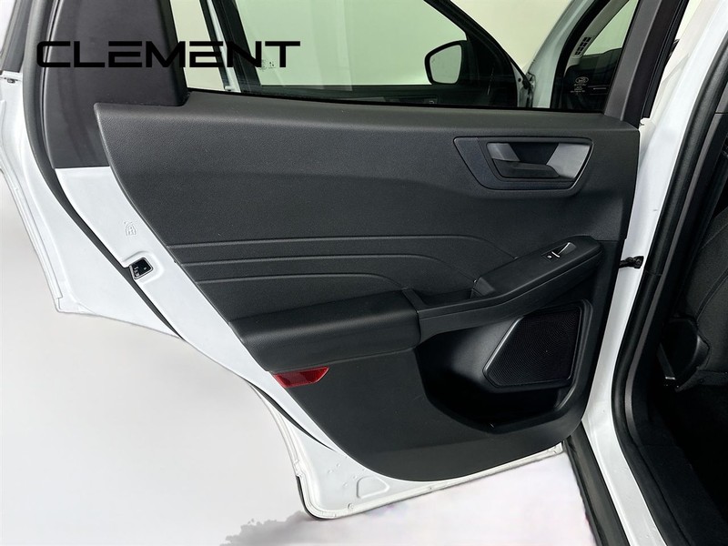 Ford Escape Vehicle Image 30