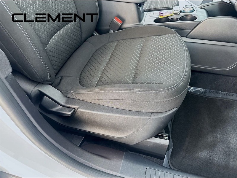 Ford Escape Vehicle Image 32