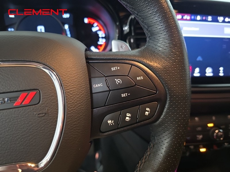 Dodge Durango Vehicle Image 12