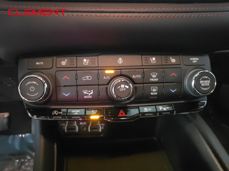 Dodge Durango Vehicle Image 17