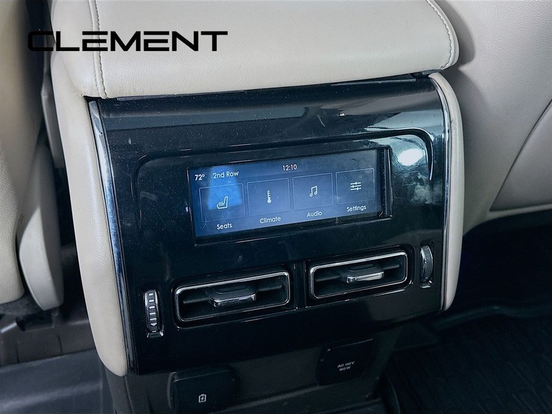 Lincoln Aviator Vehicle Full-screen Gallery Image 35