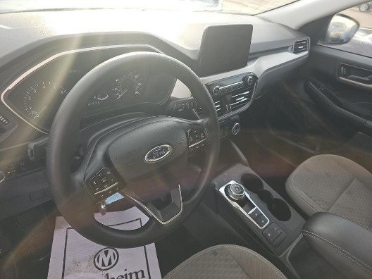 Ford Escape Vehicle Image 03