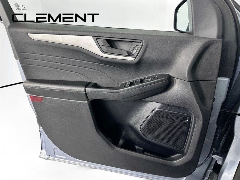 Ford Escape Vehicle Image 26