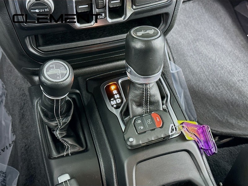 Jeep Wrangler 4xe Vehicle Full-screen Gallery Image 24