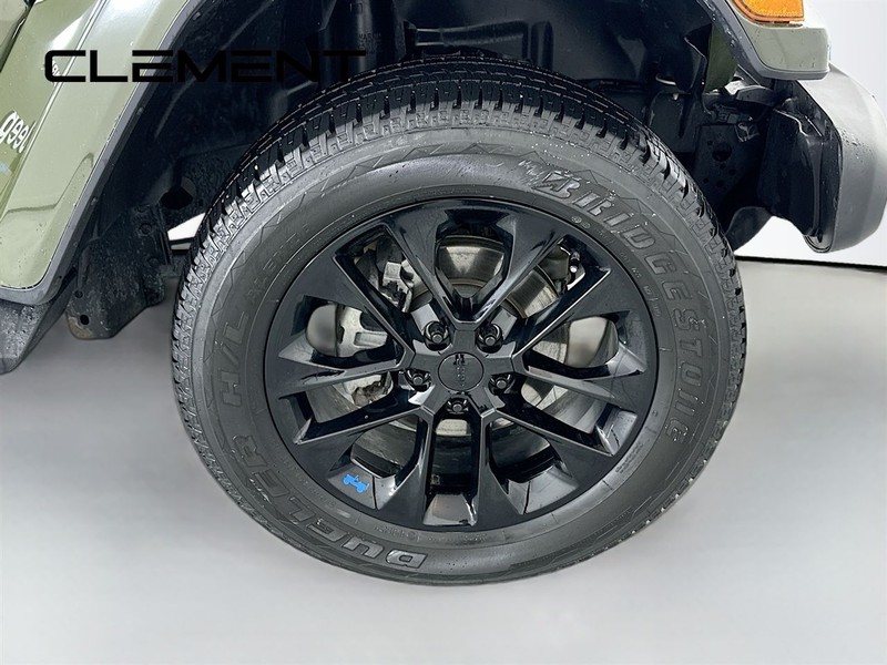 Jeep Wrangler 4xe Vehicle Full-screen Gallery Image 35